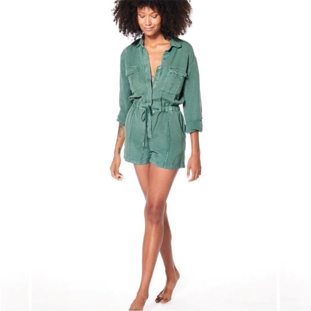 New! Young, Fabulous and Broke YFB Lakeside Romper Long Sleeve Black - Picture 6 of 6